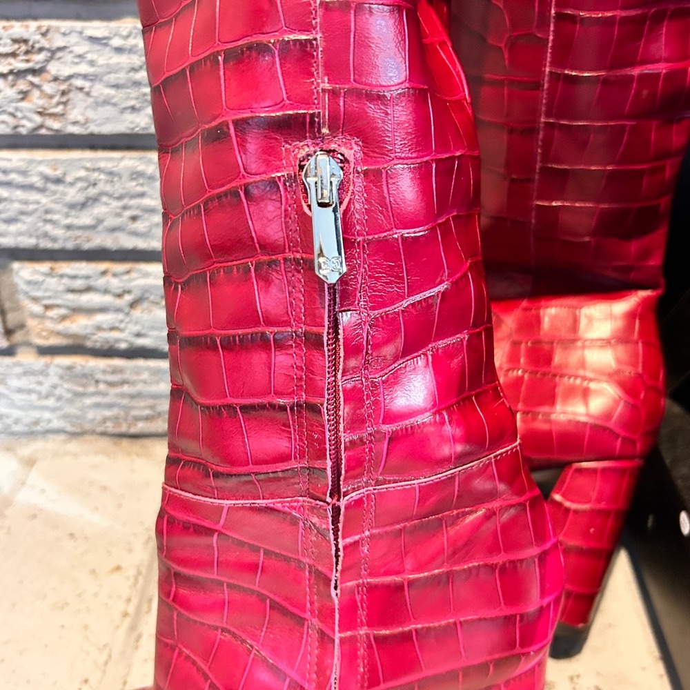 Sam Edelman Women Red Croc Embossed Knee High Block Heel Square Toe Boots Size 7 - Picture 5 of 6